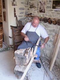 Un bigonaio al lavoro
